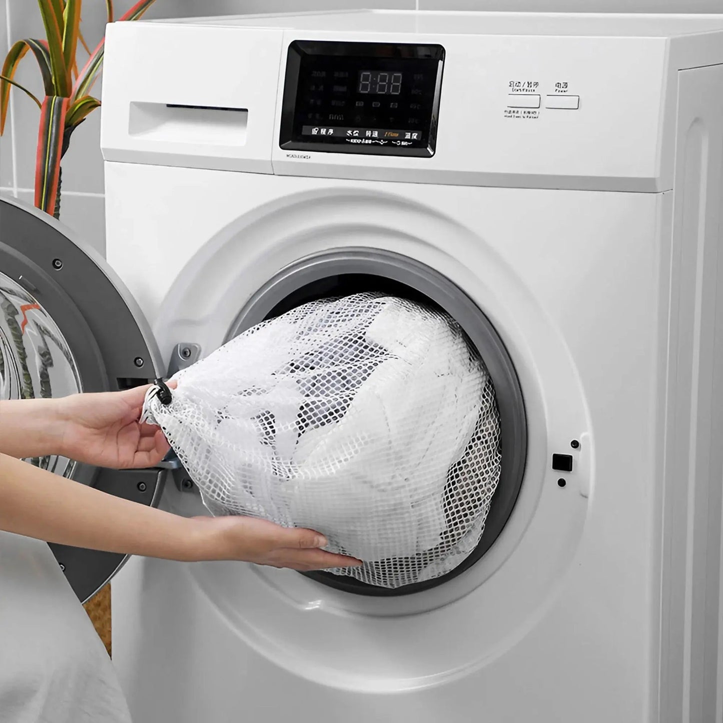 1PC Mesh Laundry Bag - Machine Washable Drawstring Design Travel Wash Bag for Blouses, Hosiery, Stockings, and Underwear - Checkouts UK