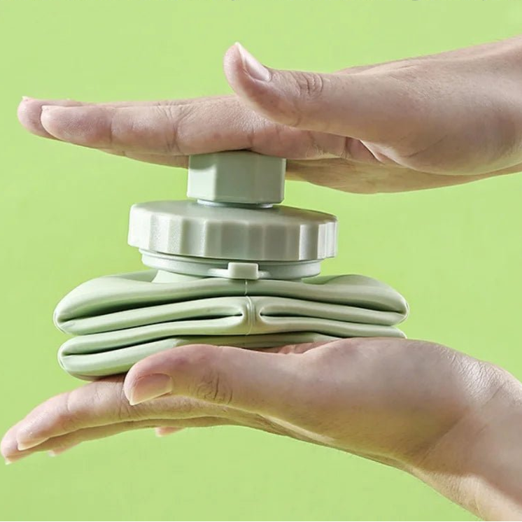 600ml Silicone Folding Bottle Adult Portable Reusable Plastic Cups Outdoor Travel Gym Water Bottle Motivational Drinking Bottle - Checkouts UK