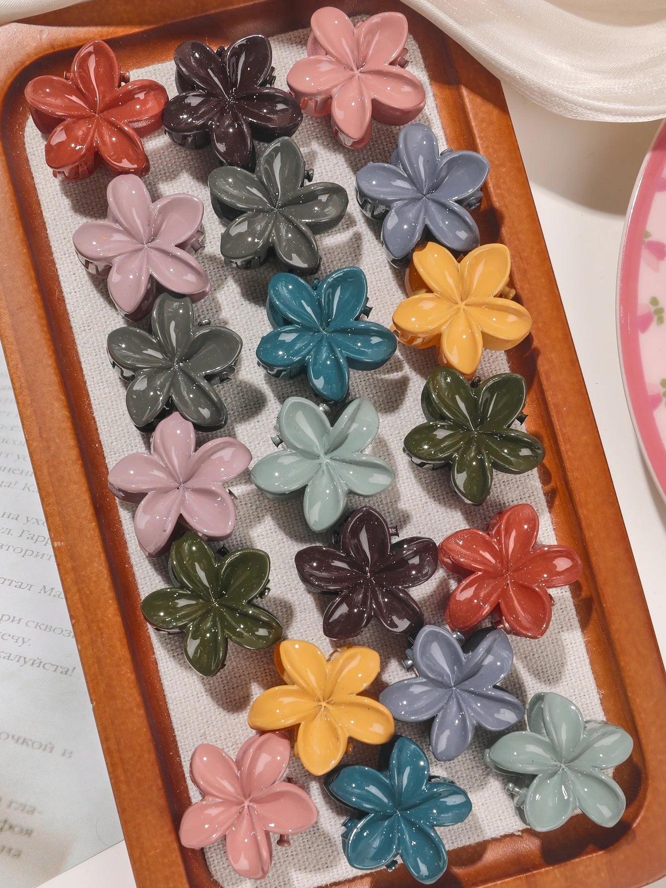 Mini Flower Hair Clips Pack for Women - Creaseless Styling Claw Clips for Bangs and Tiny Hair Styling - Checkouts UK