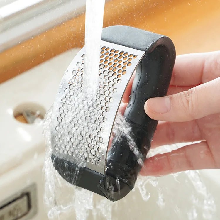 Stainless Steel Garlic Press Crusher Manual Garlic Mincer Chopping Garlic Tool Fruit Vegetable Tools Kitchen Accessories Gadget - Checkouts UK