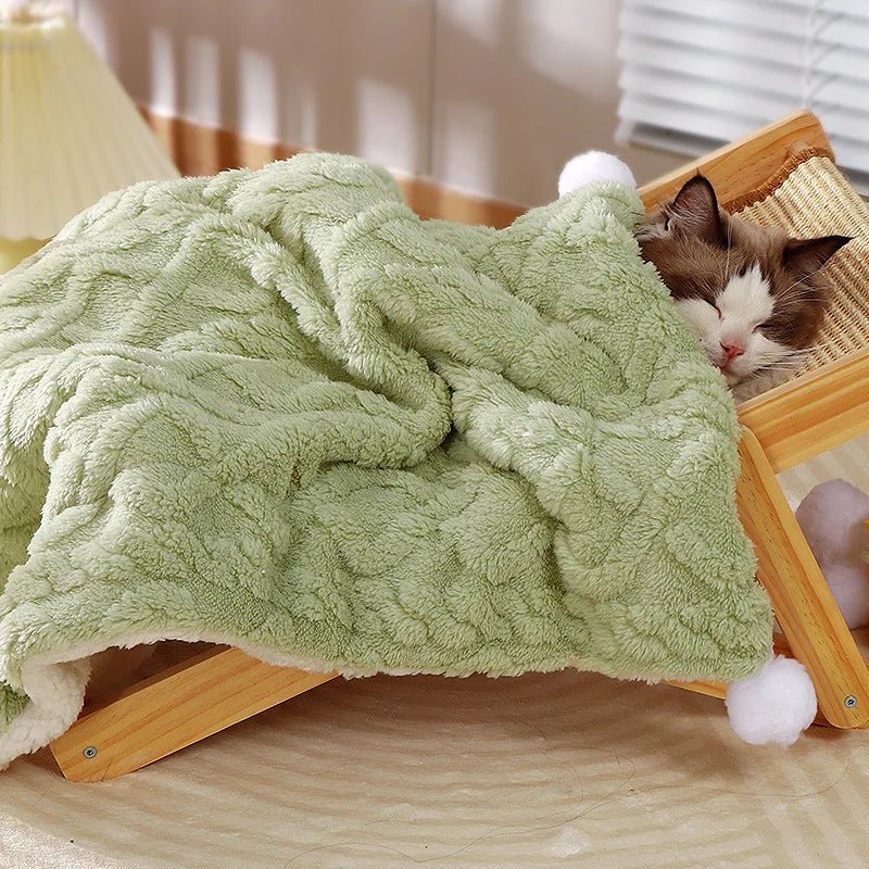 Wholesale Bulk Cat pet blanket warm flannel green cat dog blanket small blanket daily warmth comfortable sleeping pad cover blanket - Furbury
