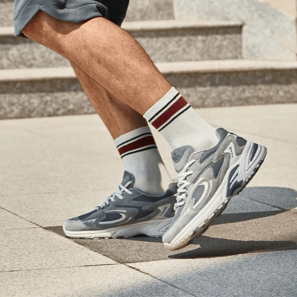 How to Transition from Walking to Running with the Right Men’s Running Shoes - Checkouts USA