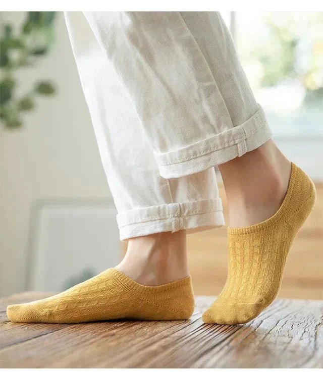 🌸 Treat Your Feet Right – The Invisible Socks That Feel Like a Hug - Checkouts USA
