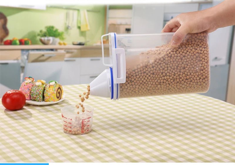 1.5kg/2kg Dog Cat Food Pail Plastic Storage Tank with Measuring Cup Container Moisture - proof Sealed Jar Pet Supplies Accessories - Furbury