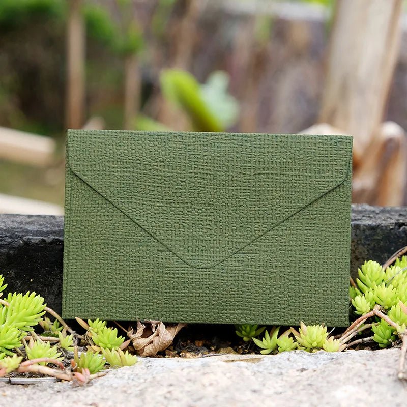 50pcs Wholesale Linen Textured Triangle Envelope Colorful Paper Wedding Party Invitation Greeting Card Brown wine red 105*70mm - Checkouts USA